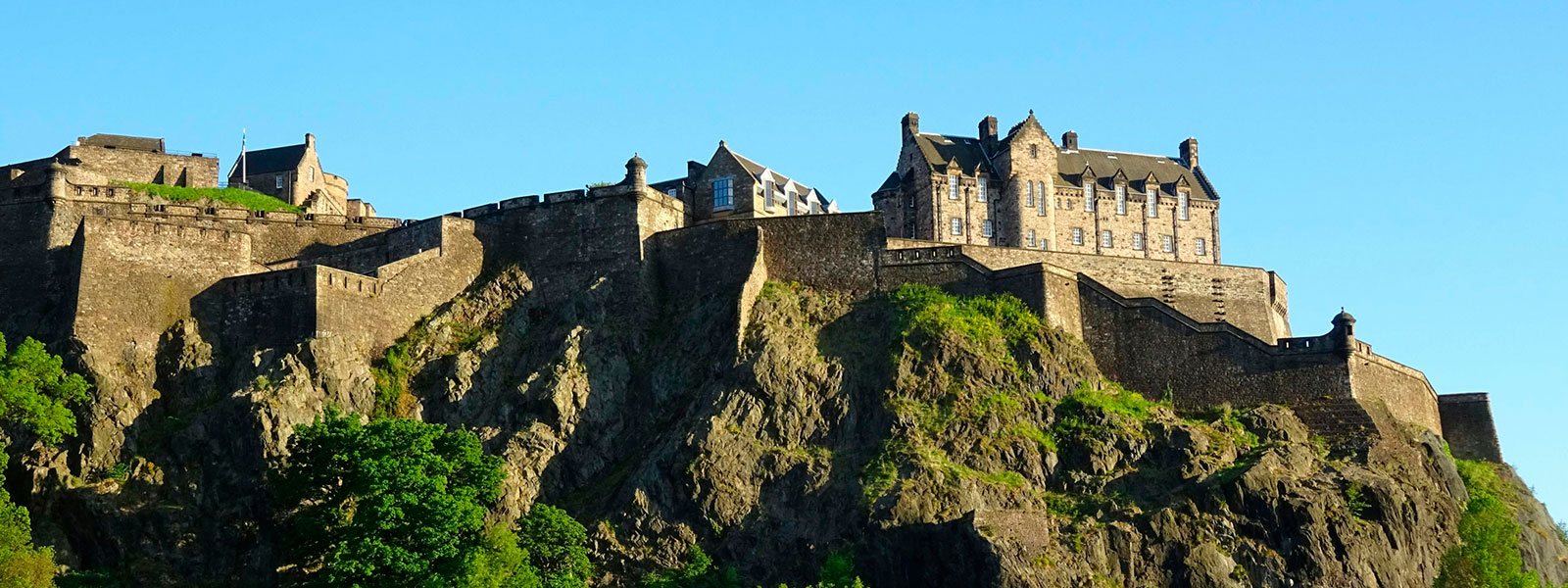 Edimburgo in autunno: eleganza e storia nel cuore della città